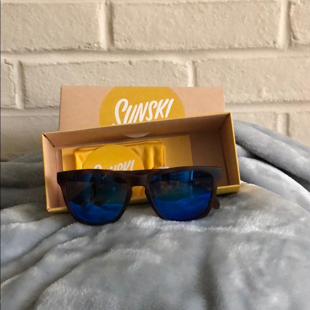 Sunski Madronas sunglasses